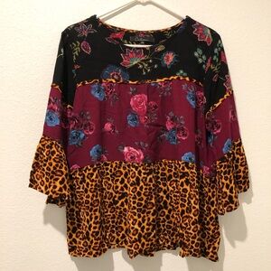 Calessa Women's Floral Leopard‎ Print Boho Top Small